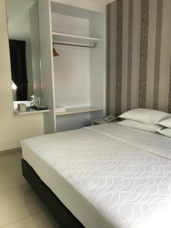 Goody Hotel Johor Bahru Zewnętrze zdjęcie
