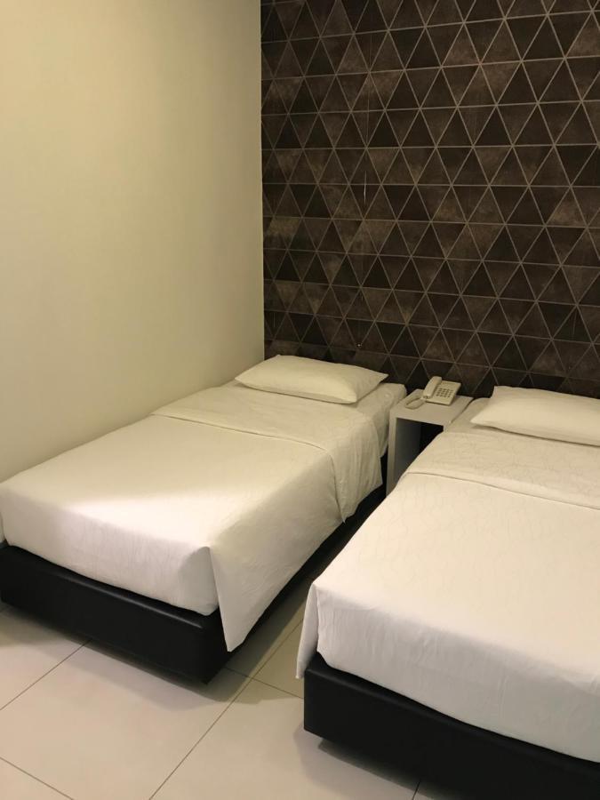 Goody Hotel Johor Bahru Zewnętrze zdjęcie